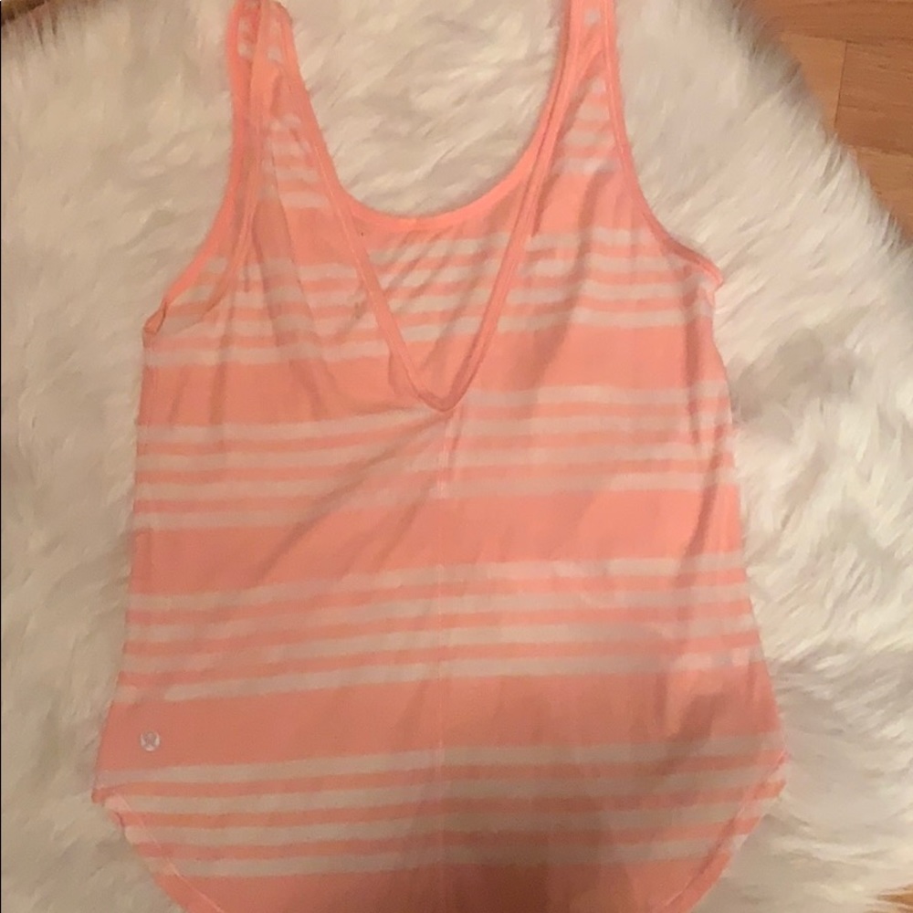 Lululemon workout tank